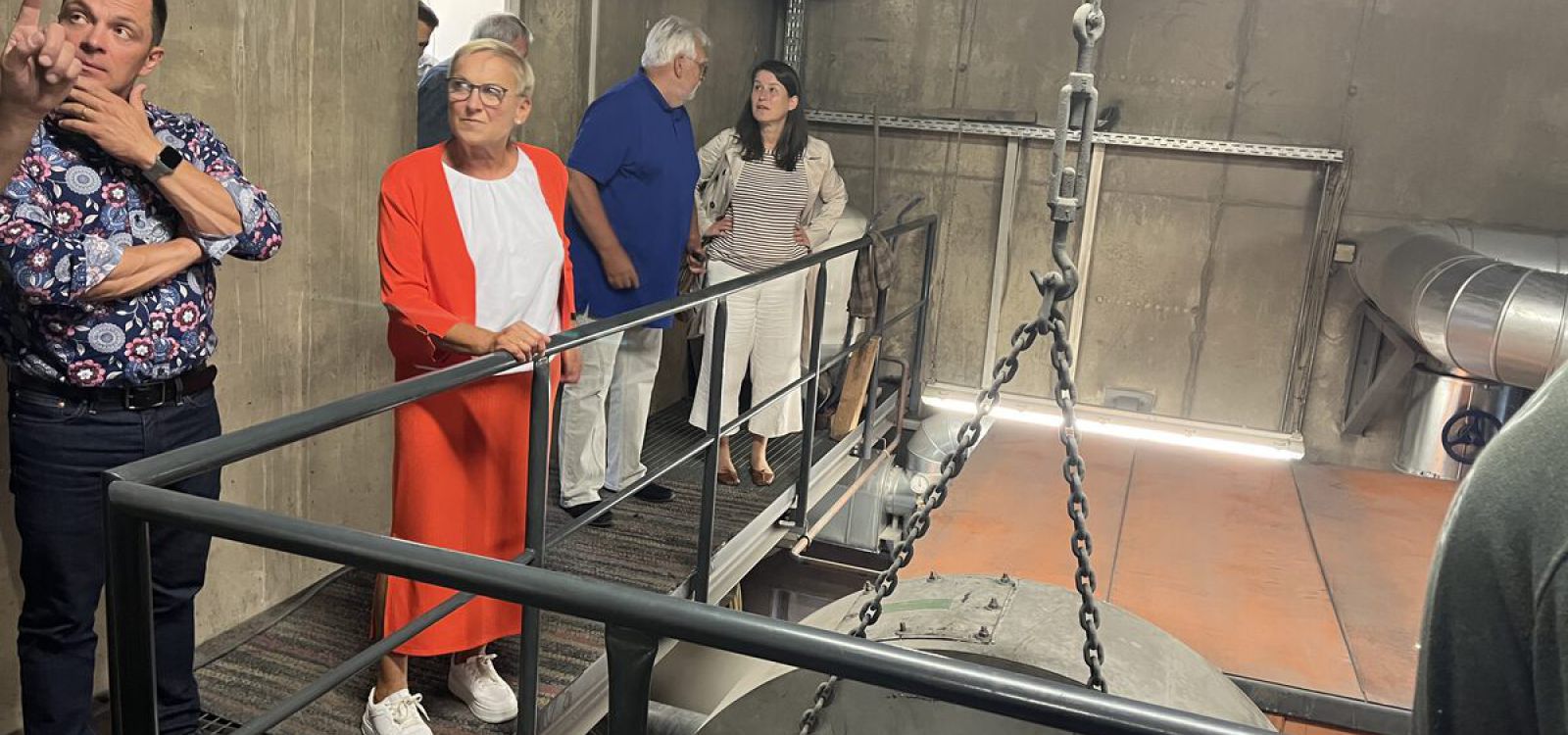 Stellv. Landrätin Rosi Kraus und Bürgermeisterin Meyer. Links Dominik Bigge, Fachbereichsleiter Klima und Energie beim Landratsamt